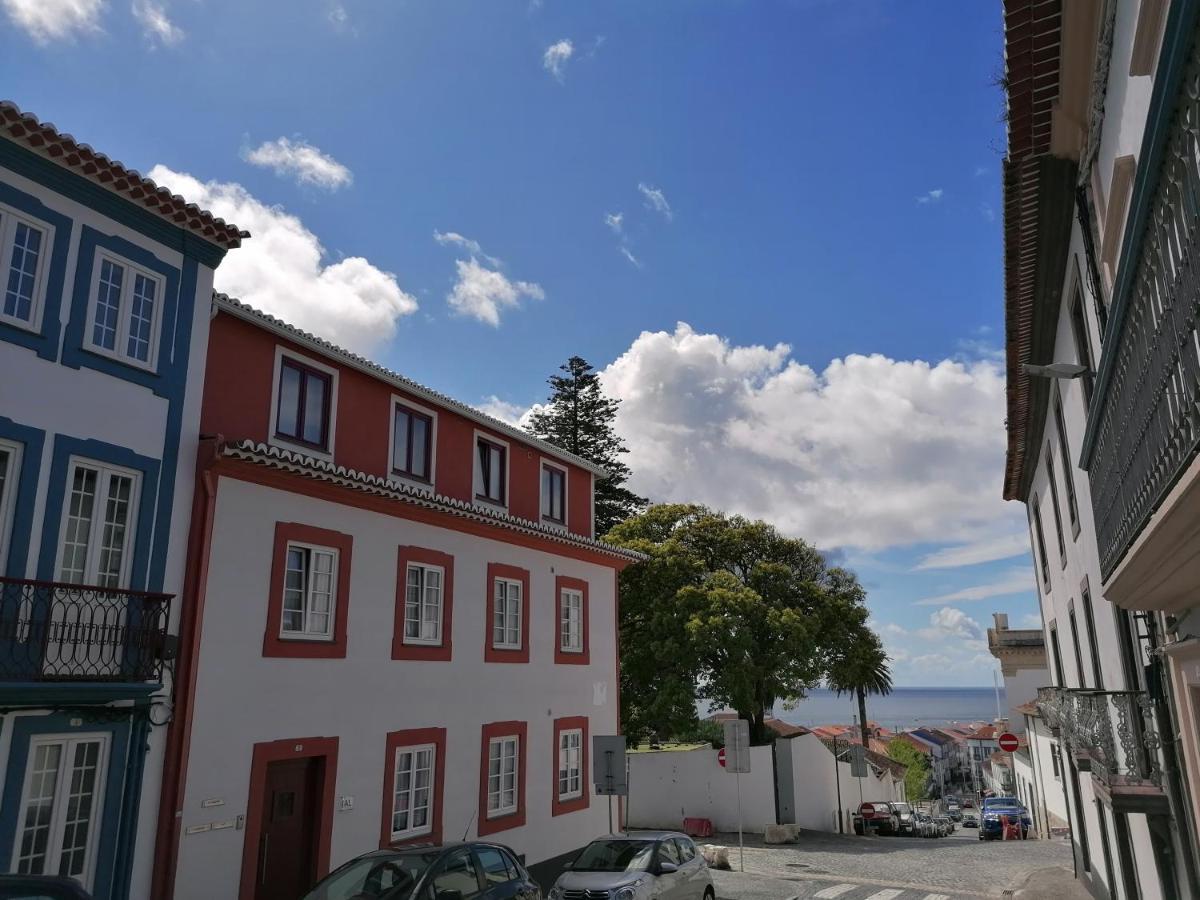 Miragaia Star Apartment Angra do Heroismo Bagian luar foto