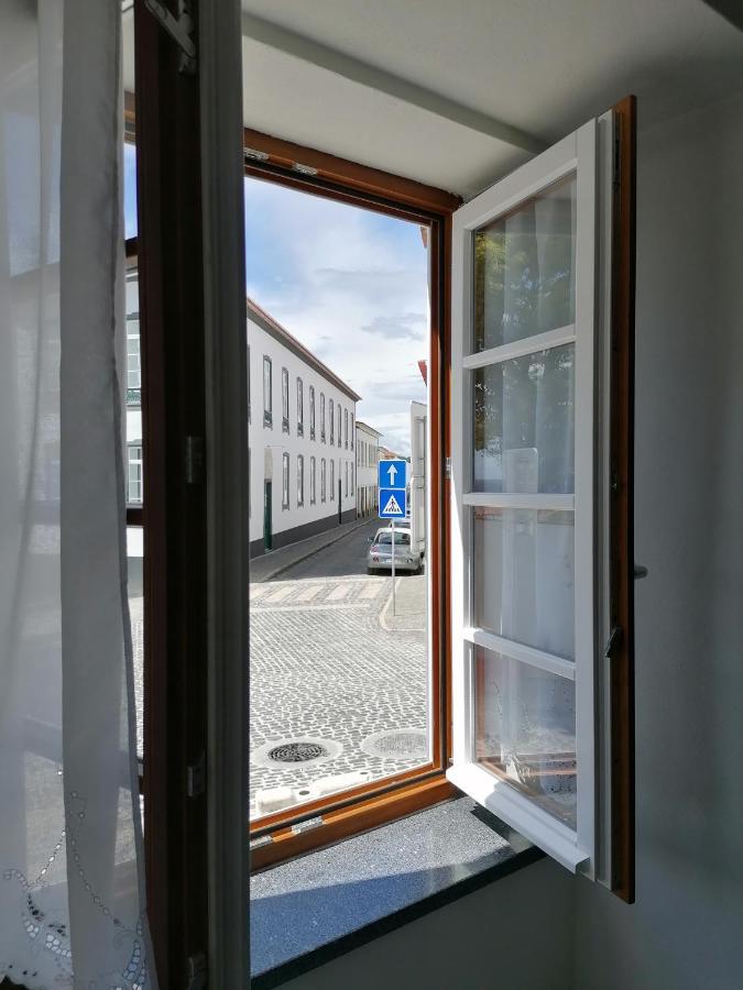 Miragaia Star Apartment Angra do Heroismo Bagian luar foto