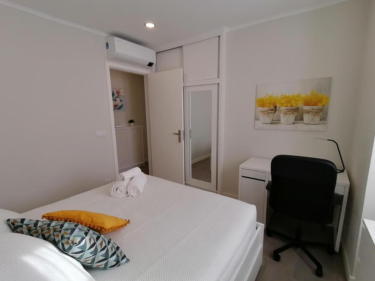 Miragaia Star Apartment Angra do Heroismo Bagian luar foto